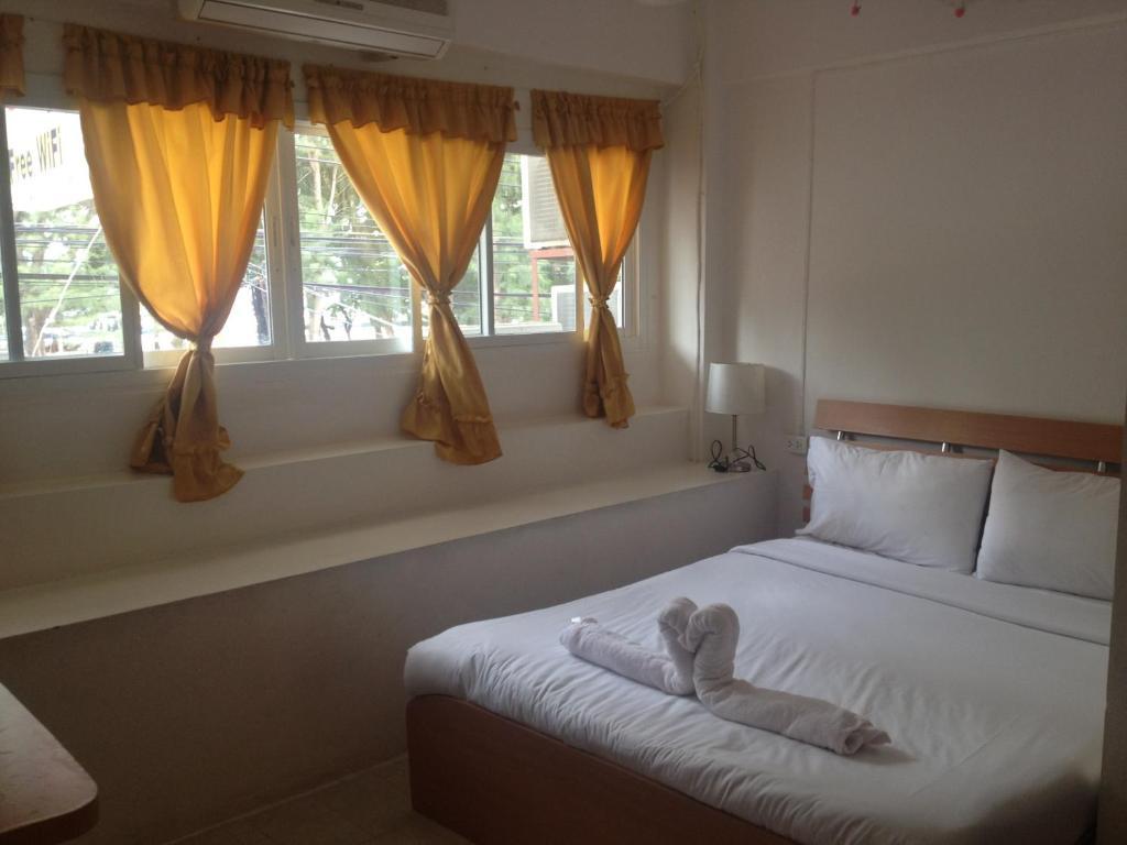 Cha-Am Seaside Hotel Phòng bức ảnh
