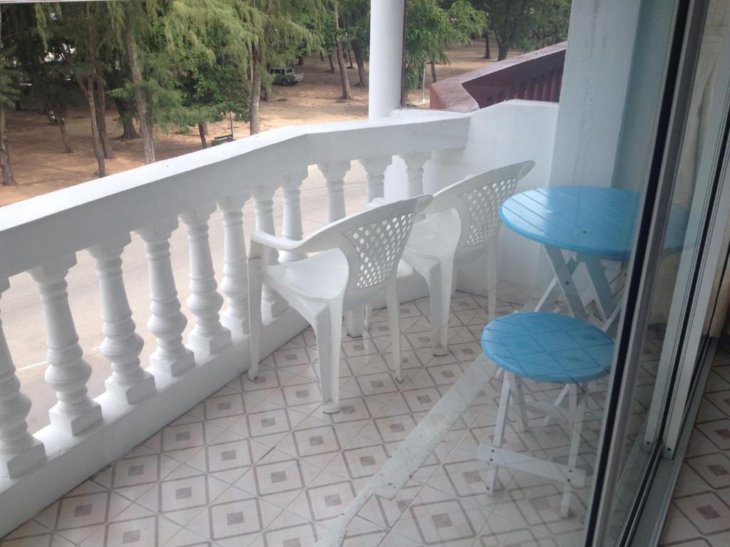 Cha-Am Seaside Hotel Phòng bức ảnh